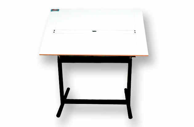 çizim masası standart model üst tabla çok seçenekli açılarda ayarlanabilir 