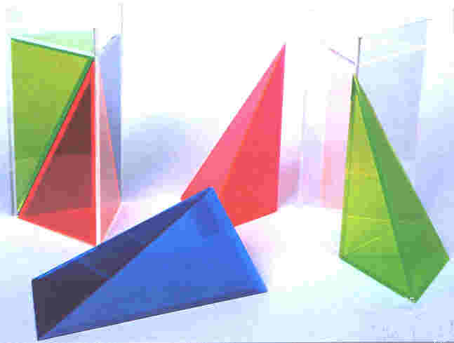 üçgen prizma dört parçalı plastik mika